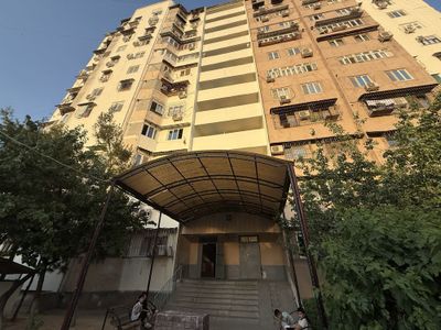 Продается 1/2/12 на Паркентском