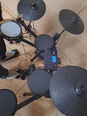 Elektron udarnik