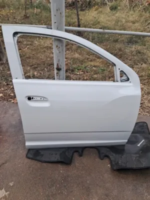 Cobilt orqa eshig radnoy