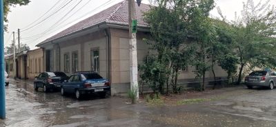 Офис ва Склад учун ховли Уй Ижарага бериллади
