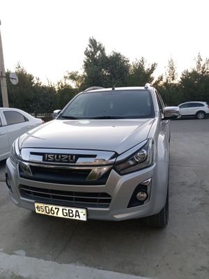 isuzi d max pikap