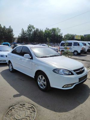 Lacetti 2020 yil mexanika 9000$