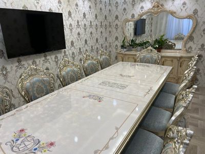 Новый комплект стол и 12 стульев