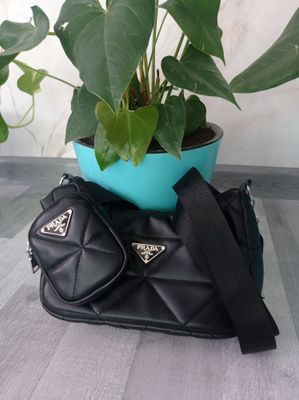 Prada sumka