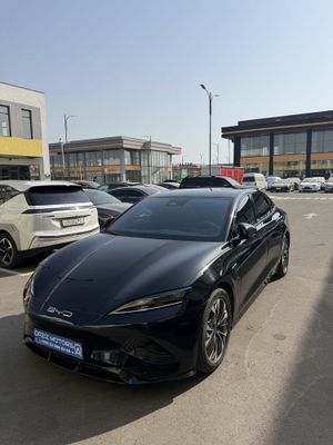 Byd seal 700km zapas xod eng full pozitsiya