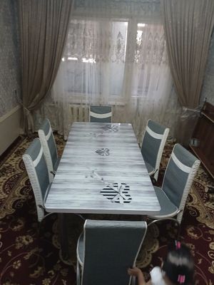 Стол стулья нержавейка кожаные