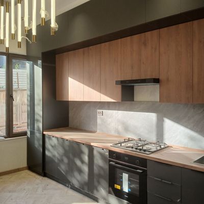 Добарабат за Мустангом 4 комн 1,5 сотки
