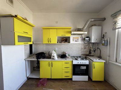 Mebel kuxnyaniki sotiladi arzonga bervoraman Prixoshkayam beriladi