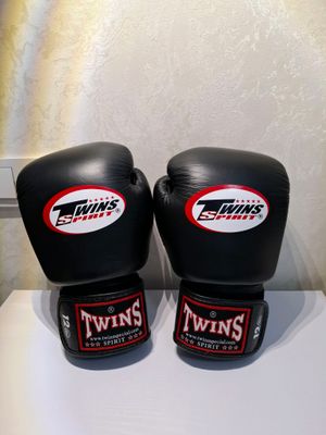 Twins Special 12 oz — оригинальные  перчатки