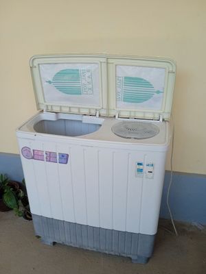 Полуавтомат машина 1 йил ишлатиган айби йо