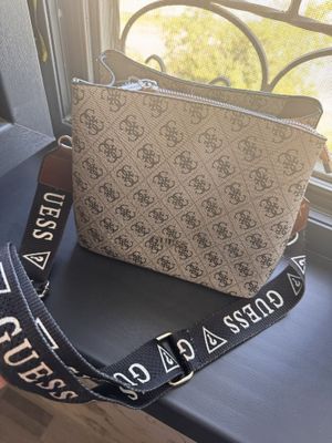 Sumka povsidnevnaya Guess prodaetsya 50.000 sum