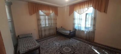 Аренда квартира 2 комнаты только 4 парни М.улугбек район