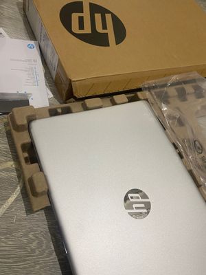 HP i5 сотилади состоянияси янги 3-4соат ишлатилган
