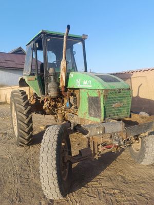 Xachir traktor sotiladi