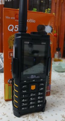 [Новый] Yengi Tank Q550 juda kuvvatli telefon