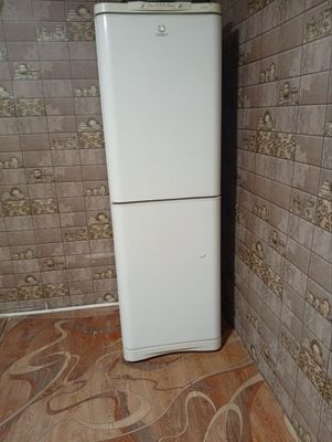 Muzlatgichlar sotiladi
