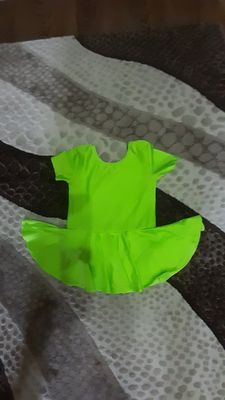 Продам гимнастический купальник для девочек.