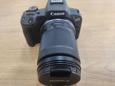 Фотокамера Canon EOS R50 kit