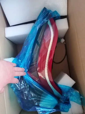 Orqa o'ng fara Hongqi Ekm5