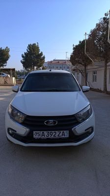 Lada granta (hatchback)