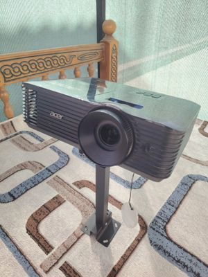 Proyektor sotiladi