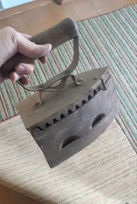 Утюг антикварный