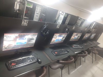 Игравой 10та компютер сотилади