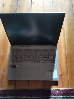 Asus vivobook D1603Q