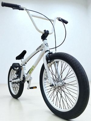 BMX велосипед для начинающих – лёгкий, прочный, стильный выбор