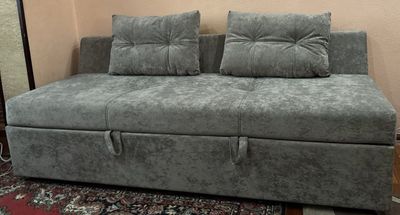 Продам диван. В отличном состоянии.