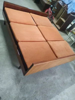 Juft karavatlar sotiladi