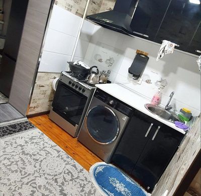 Yakkasaroy Shota Rustavle Mirzo Uluģbek metrosi yonida ijara kvartira