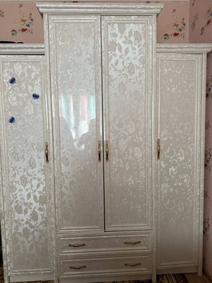 Ок рангли шкаф бн дивани 2та холати зур