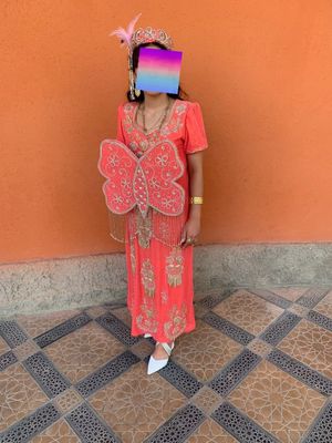 Kelin ko'ylak kamplekt ukasheniy