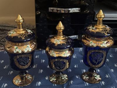 Продается новая богемма сахарница 3 размера.