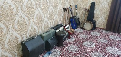 Musika asboblari sotiladi