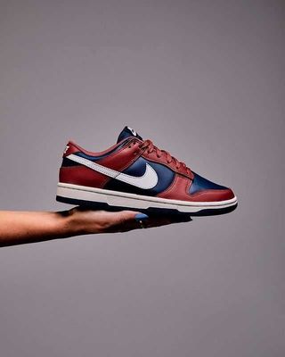 Кроссовки Nike Dunk Low! Оригинал Nike! Новые в коробке! Размер 42