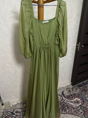 Vecherni koylak remenlari bor 2 martagina kiyilgan