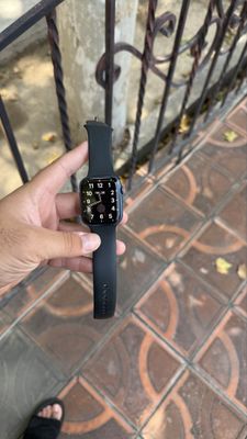 Apple watch 7 45 m xolati idela sarapina yuq