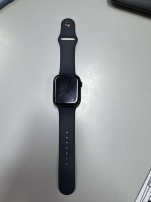 Apple watch series 8