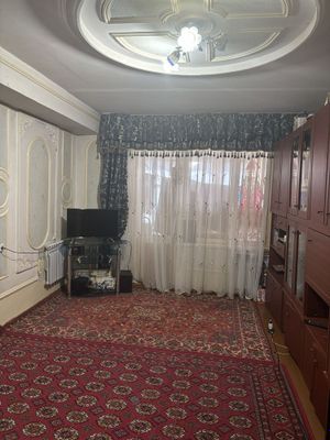 10 mikrorayondan 68kv 1 xonali uy 9 etajli trioxlesnik dom