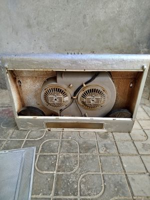 Вытяжка работает всё рабочие состояние