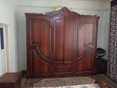 Spalniy mebel sotiladi