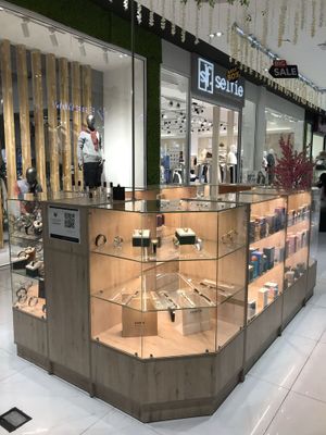 Tayyor biznes sotiladi Chilonzor qatortolda