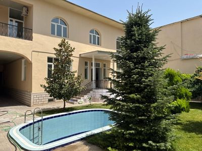 Срочно сдаётся Евродом никитина 4-соток 3-уровень можно под Офис 300м2