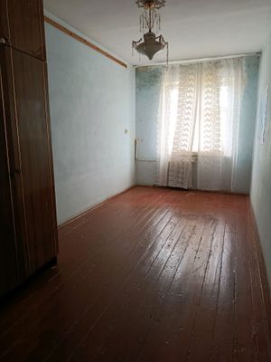 продам свою двухкомнатную квартиру.2/4/4