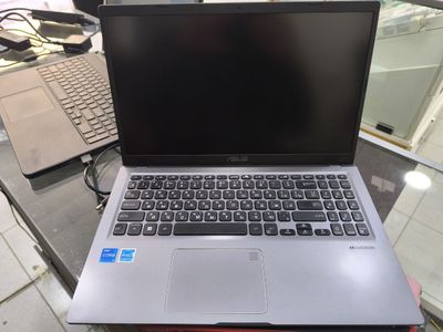 Noutbuk Asus Intel i5