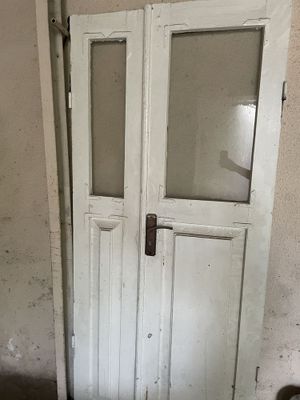 Eshik bor kesakisi yoq