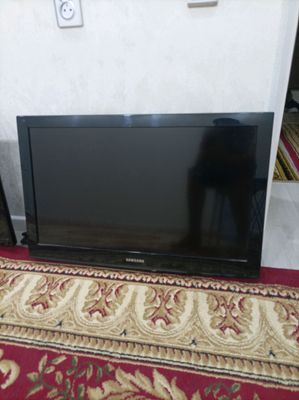 продается телевизор samsung