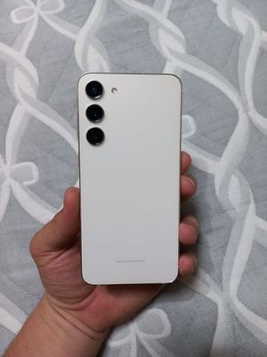 Samsung S23 plus